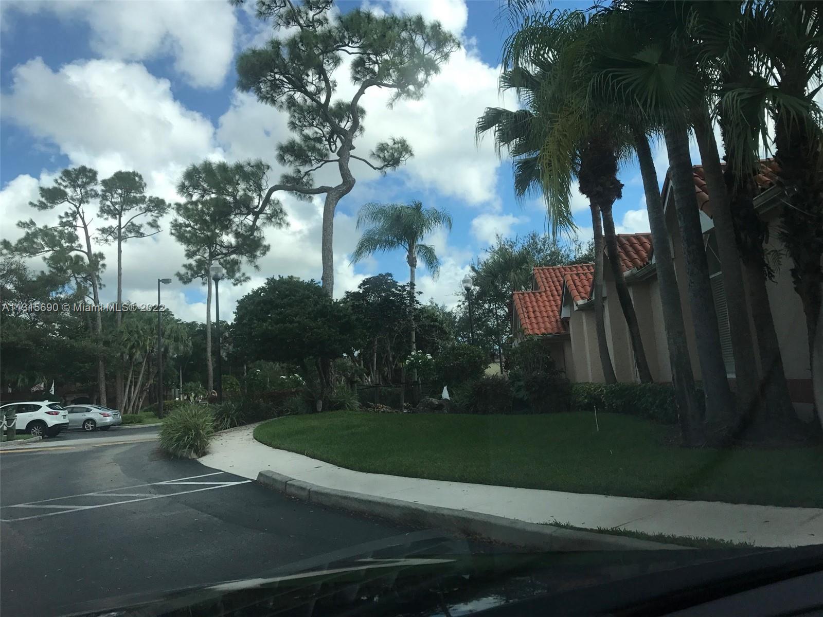 CORAL KEY CONDO - Residential Lease