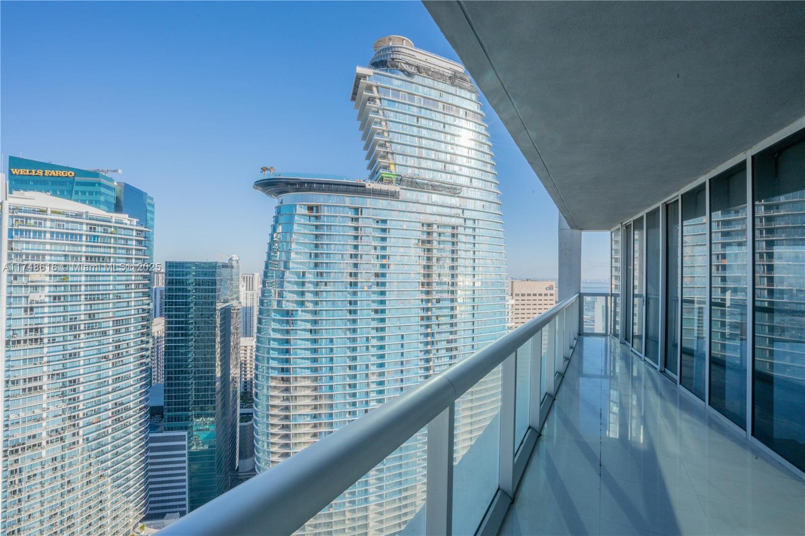 ICONBRICKELL CONDO NO 1 - Residential