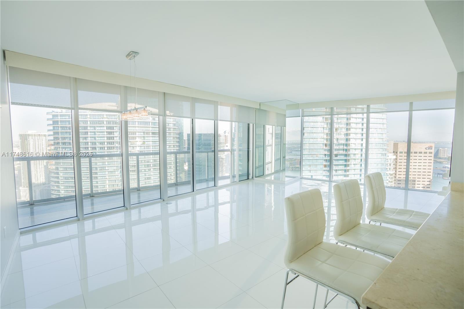 Property for Sale at 465 Brickell Ave 4802, Miami, Broward County, Florida - Bedrooms: 2 
Bathrooms: 2  - $1,125,000