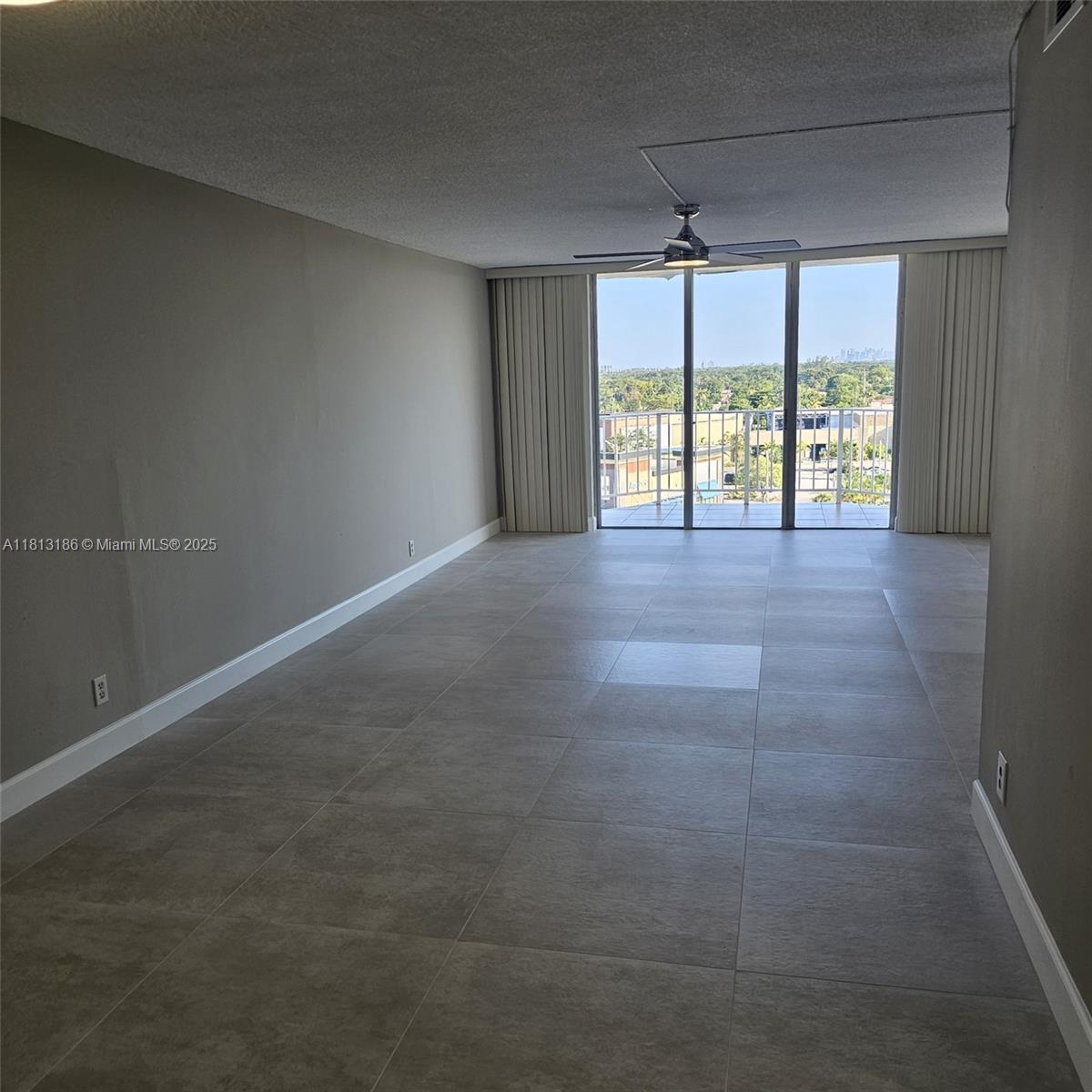 Rental Property at 16710 Ne 9th Ave 804, North Miami Beach, Miami-Dade County, Florida - Bedrooms: 2 
Bathrooms: 2  - $2,600 MO.