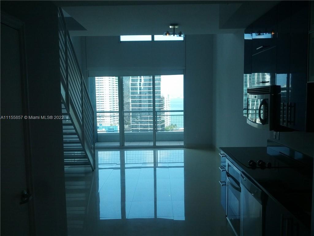 INFINITY AT BRICKELL - Residential