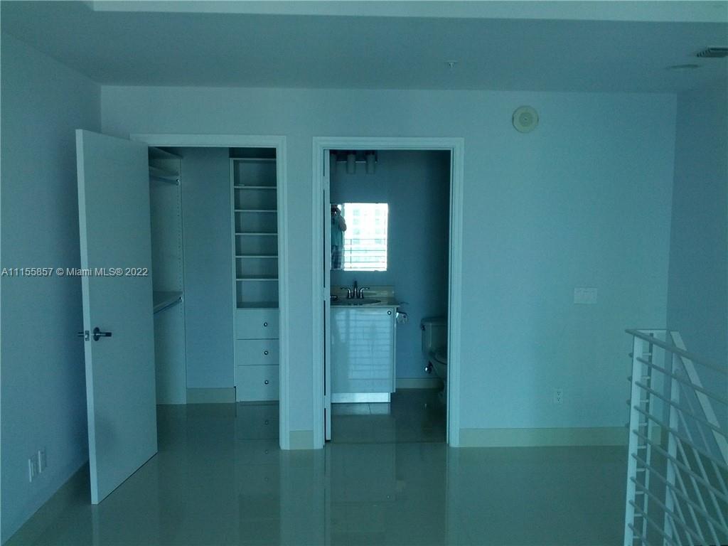 INFINITY AT BRICKELL - Residential