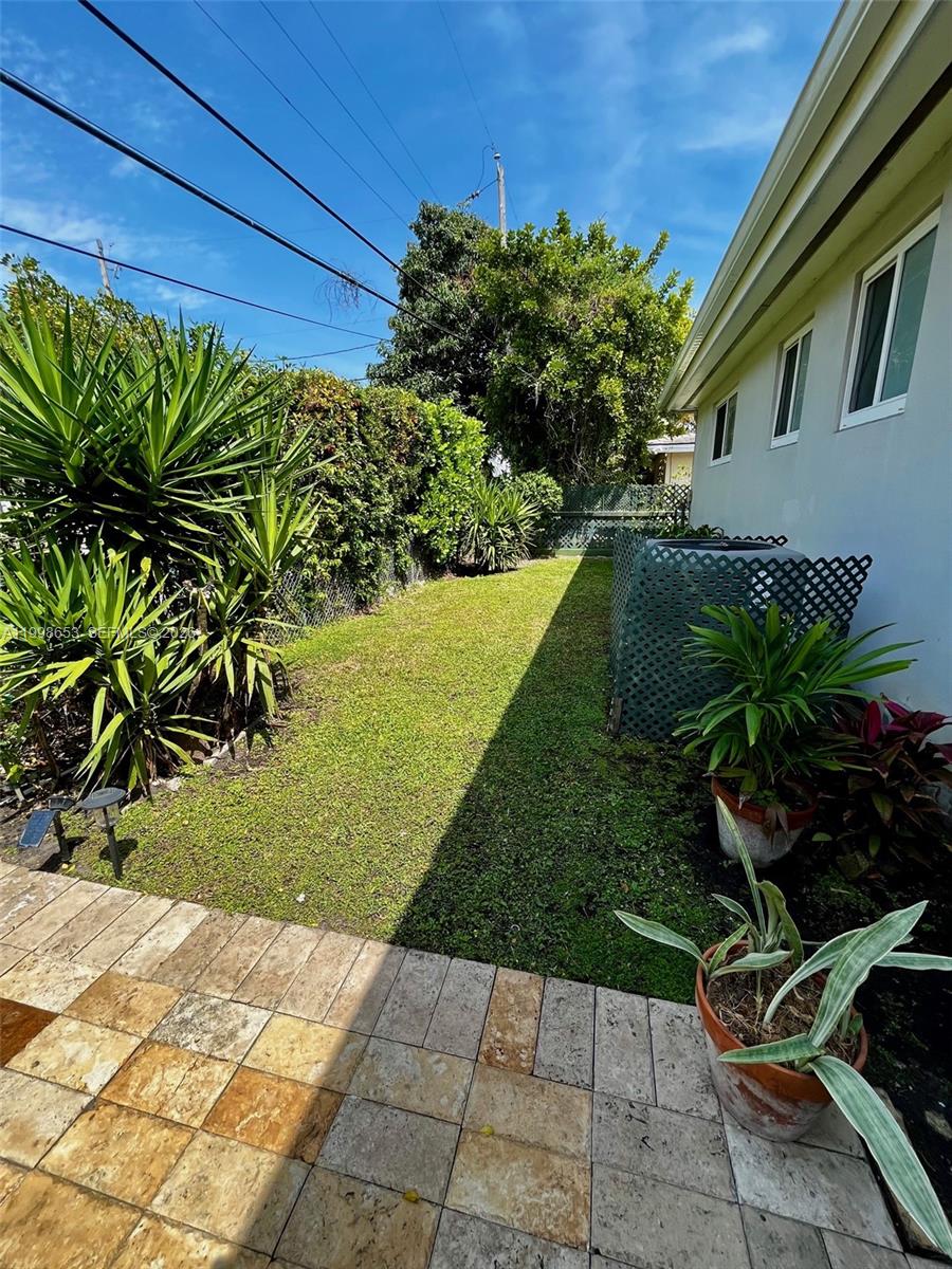 THE FRENCH VILLAGE - Residential Lease