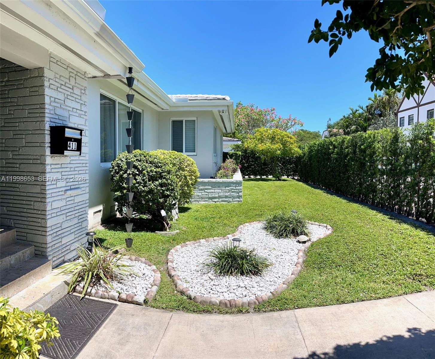 THE FRENCH VILLAGE - Residential Lease