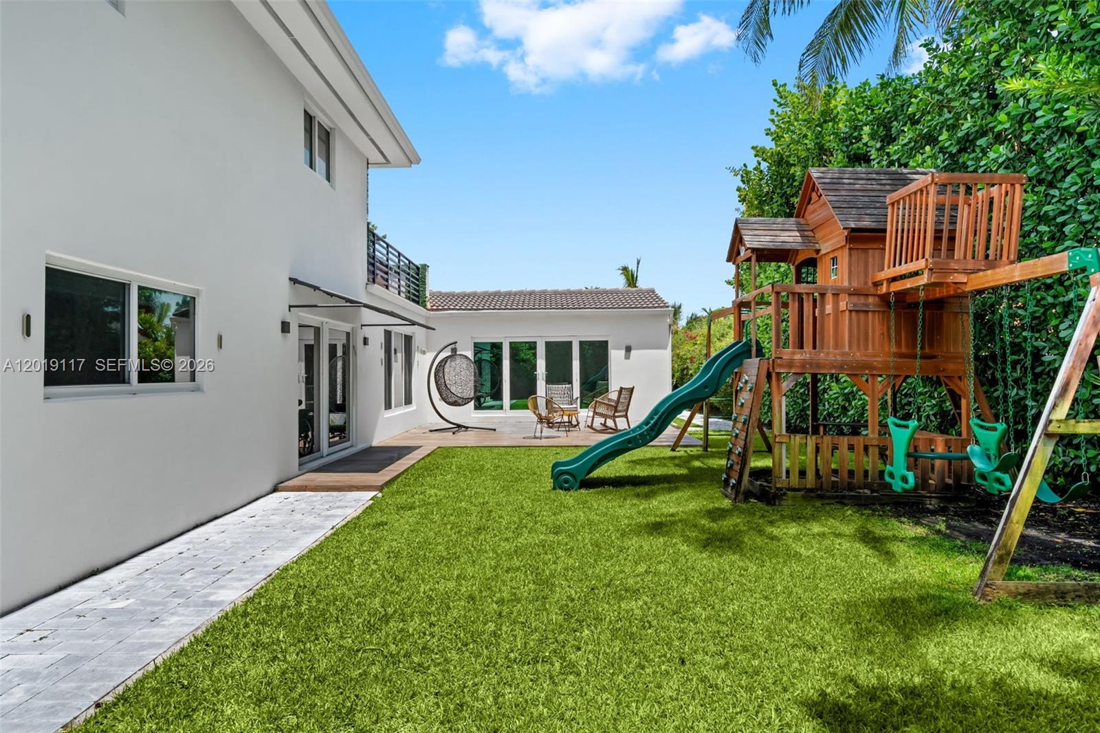 MID GOLF SUB 1ST ADDN - Residential
