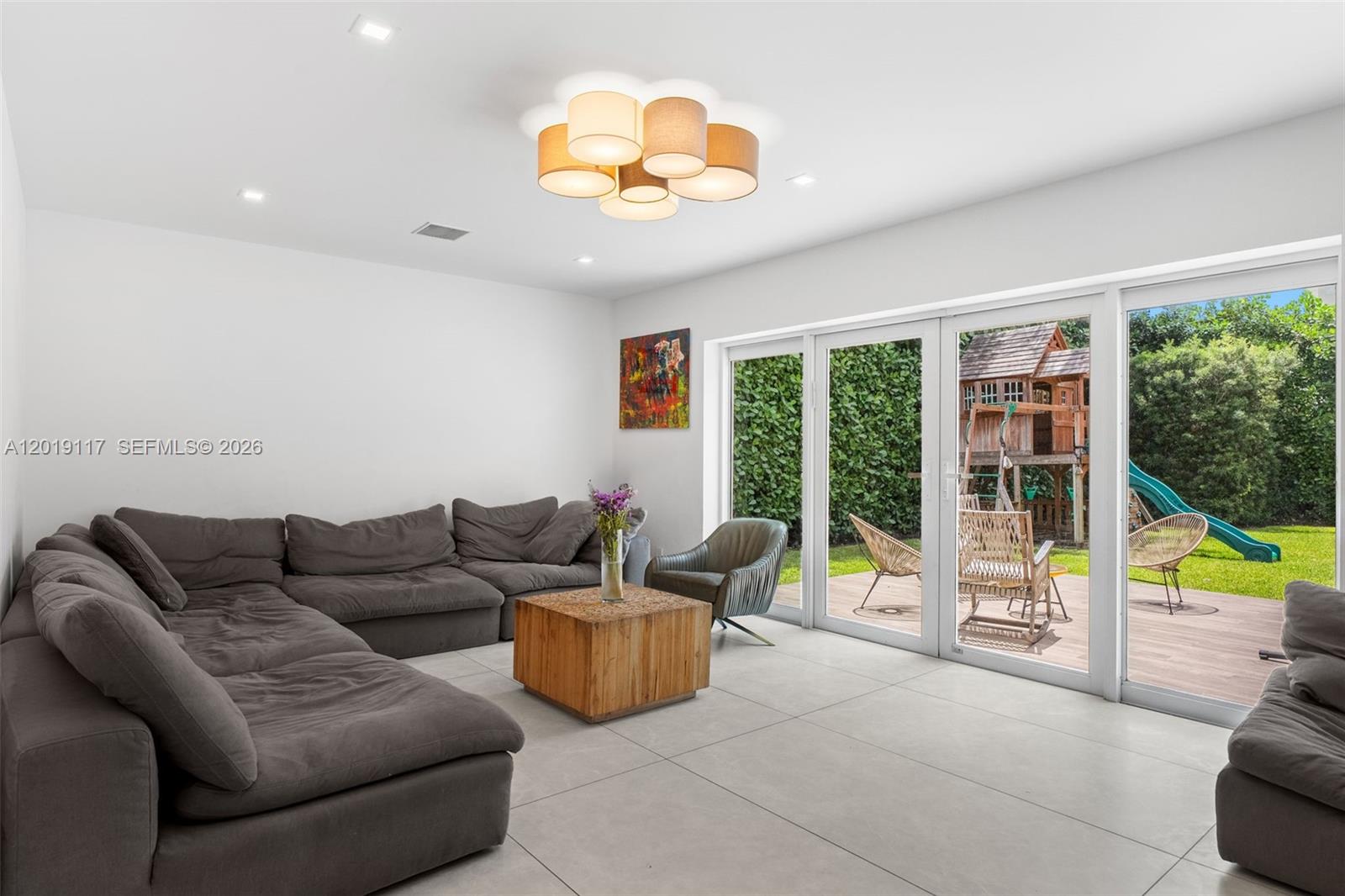 MID GOLF SUB 1ST ADDN - Residential