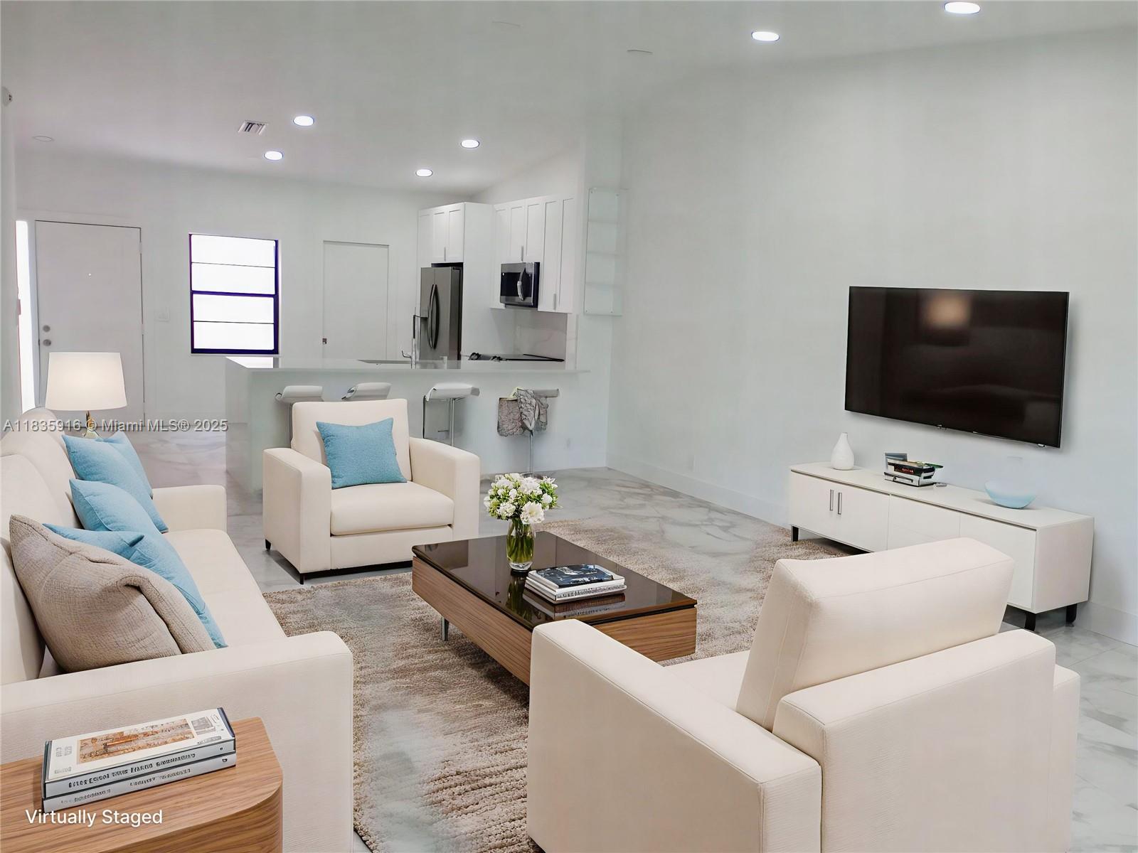 6128 N Kings Gate Cir, Delray Beach, FL, 33484/$359,999 1 6128 N Kings Gate Cir
