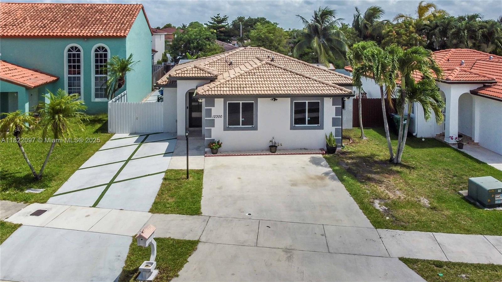 12300 Sw 251st St, Homestead, Miami-Dade County, Florida - 4 Bedrooms  
2 Bathrooms - 
