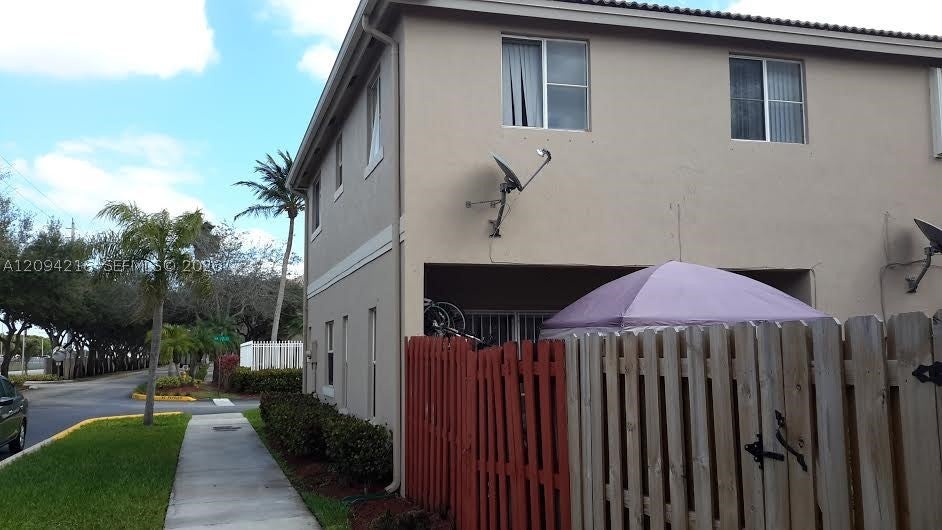 16620 NW 72nd Ct 16620