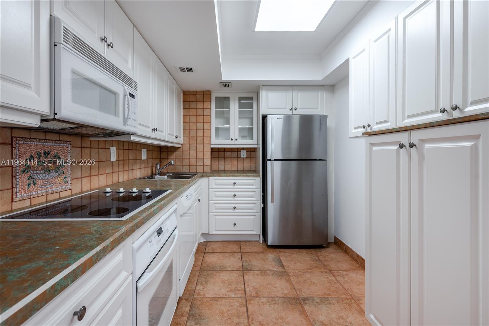 PARKER DORADO CONDO - Residential