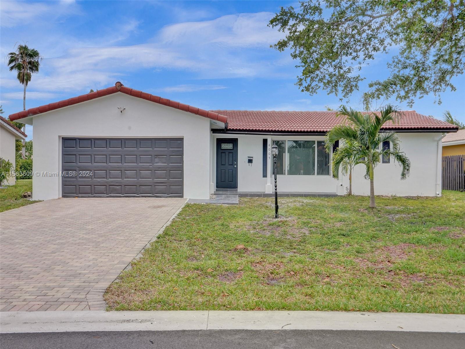 4005 Nw 76th Ave, Coral Springs, Broward County, Florida - 4 Bedrooms  
2 Bathrooms - 