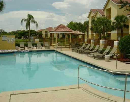 SOUTH PALM PLACE CONDO - Residential