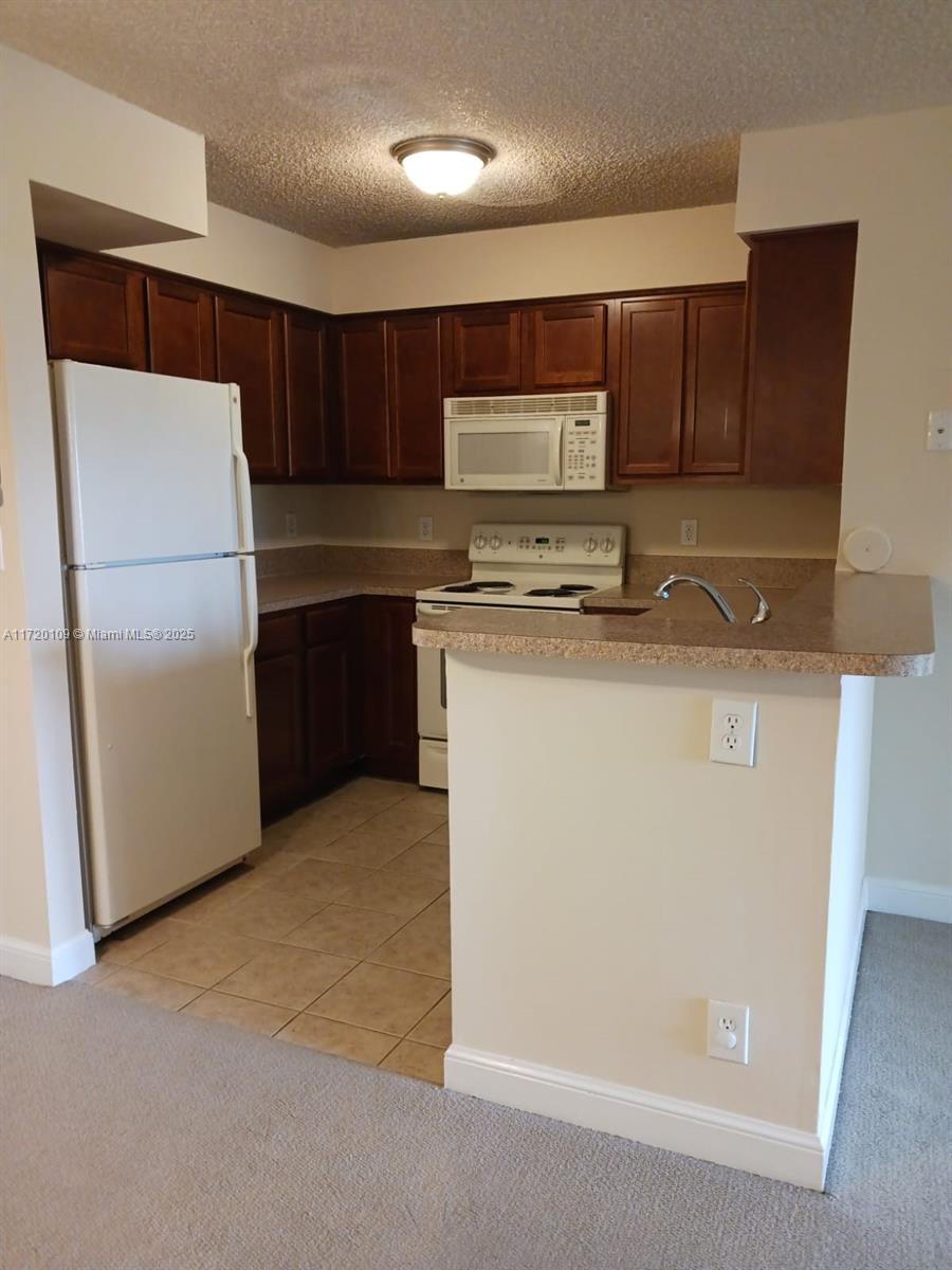 SOUTH PALM PLACE CONDO - Residential