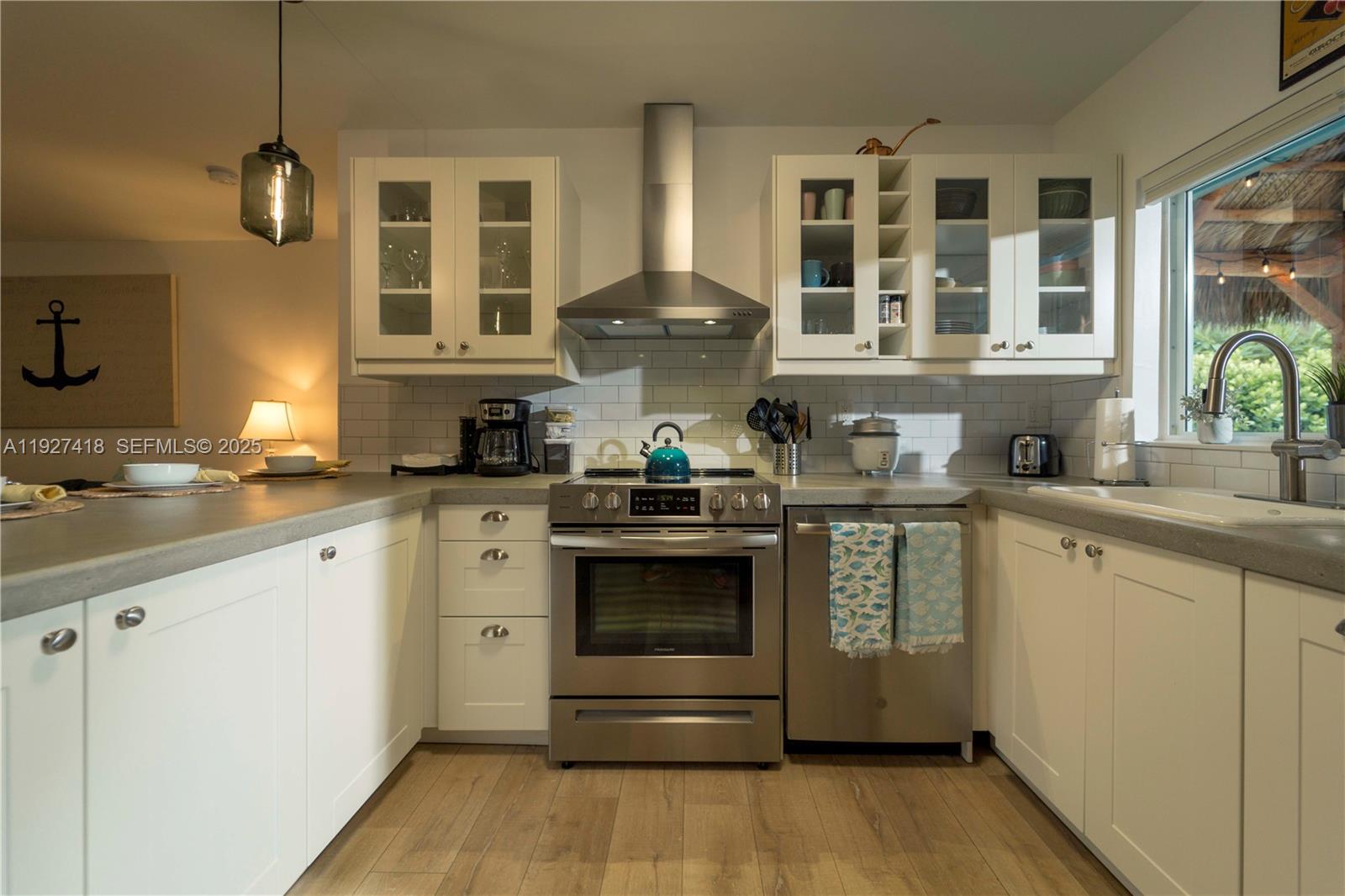 DEERFIELD SHORES - Residential