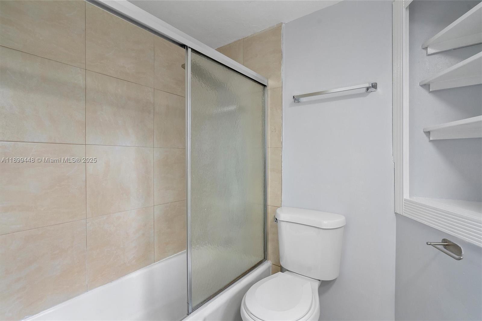 SKY LAKE GARDENS NO 1 CON - Residential Lease