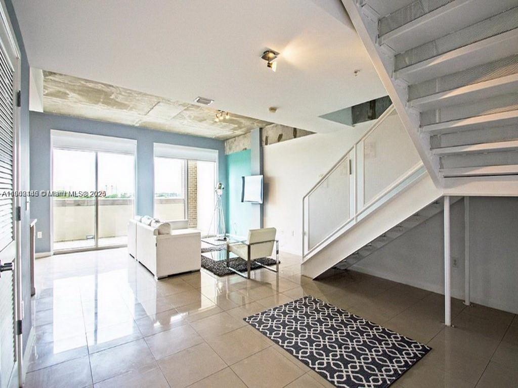 MIDBLOCK MIAMI CONDO - Residential Lease