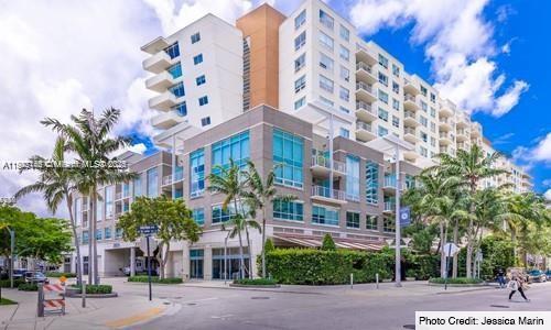 MIDBLOCK MIAMI CONDO - Residential Lease