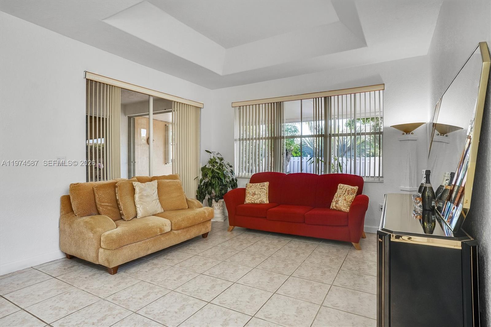 RIVIERA TRACE - Residential