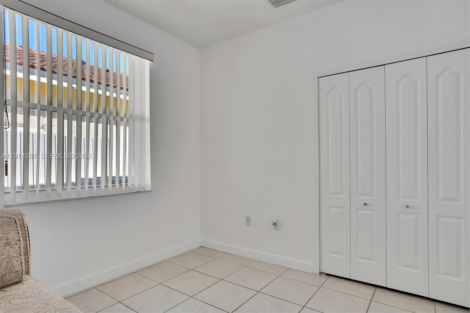 RIVIERA TRACE - Residential