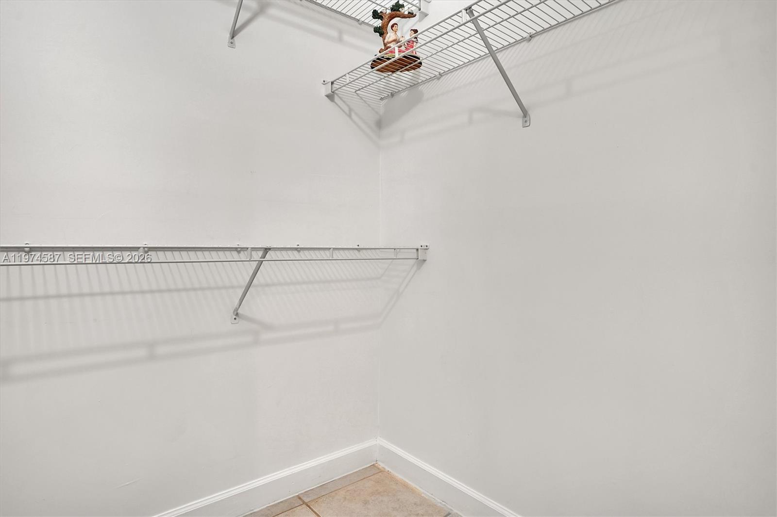 RIVIERA TRACE - Residential