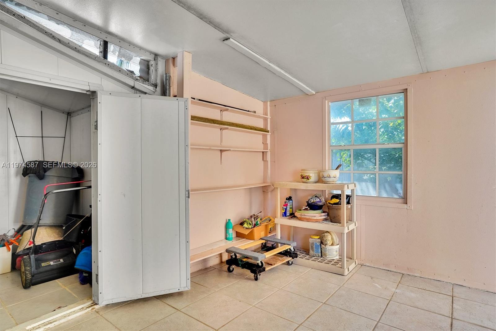 RIVIERA TRACE - Residential