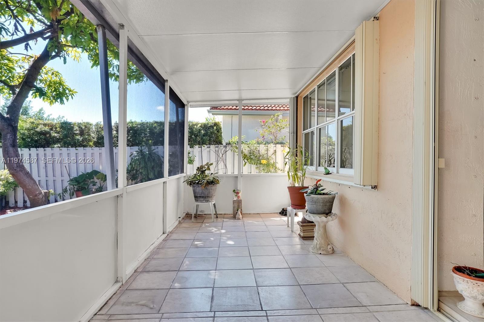 RIVIERA TRACE - Residential