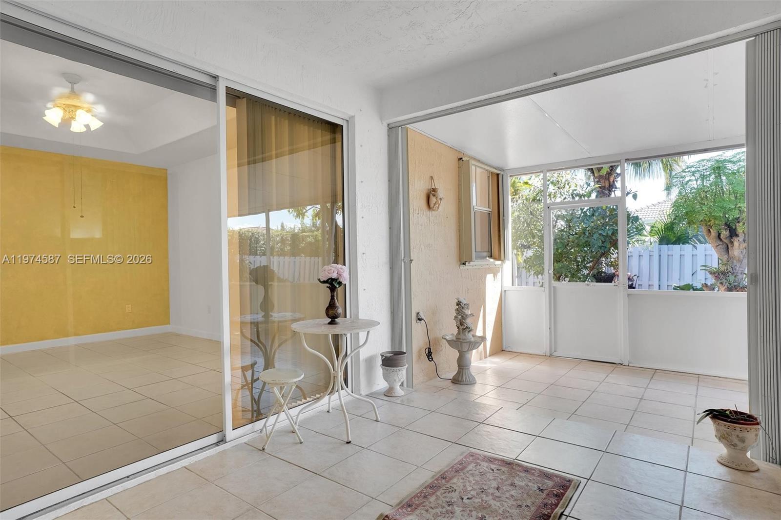 RIVIERA TRACE - Residential