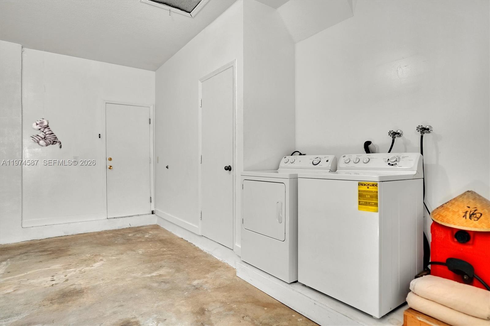 RIVIERA TRACE - Residential