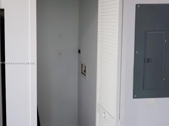 LAURAVILLE GARDENS - Residential