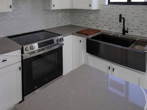 LAURAVILLE GARDENS - Residential