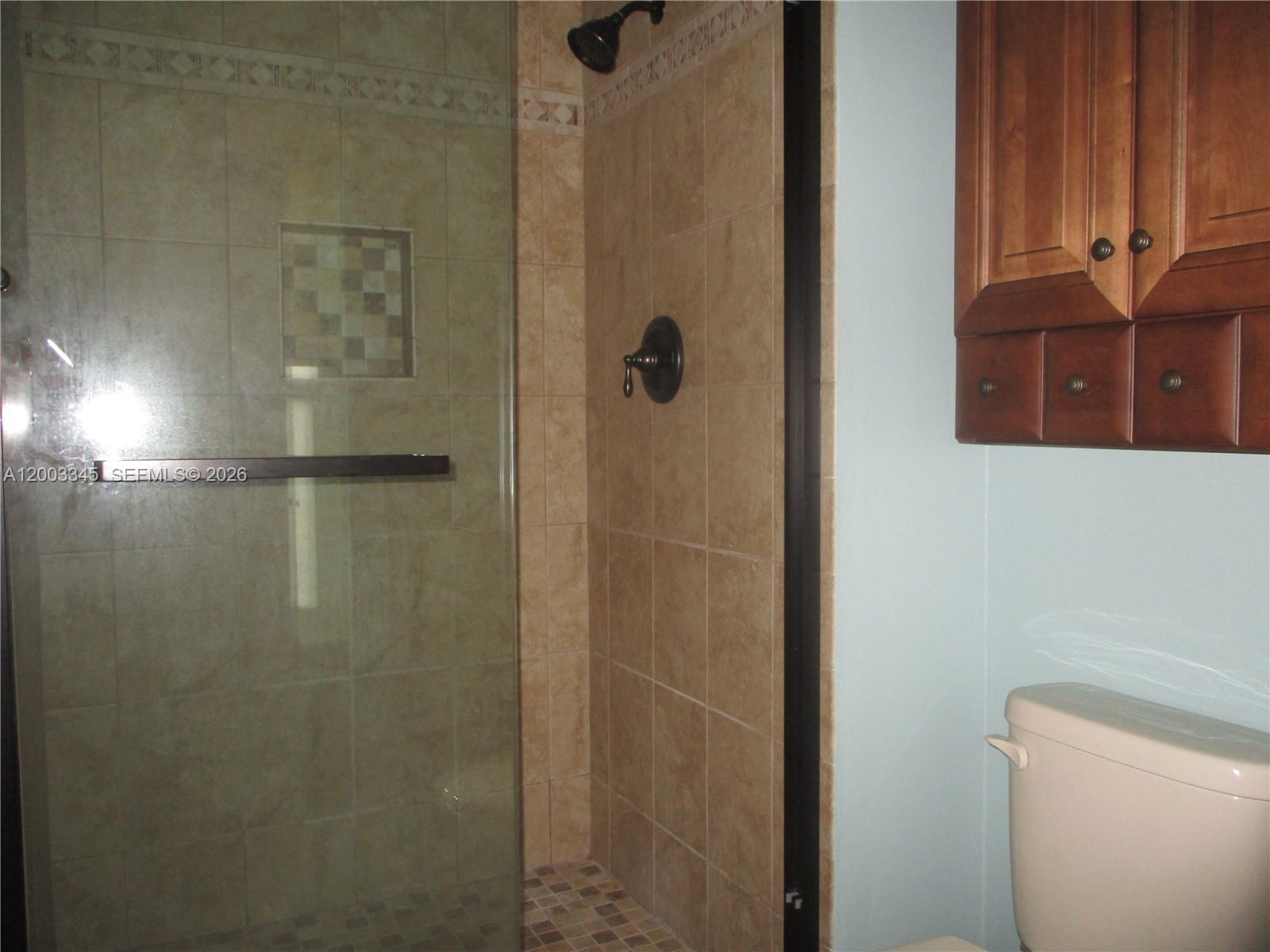 TWIN LAKES SOUTH & TOWN V - Residential