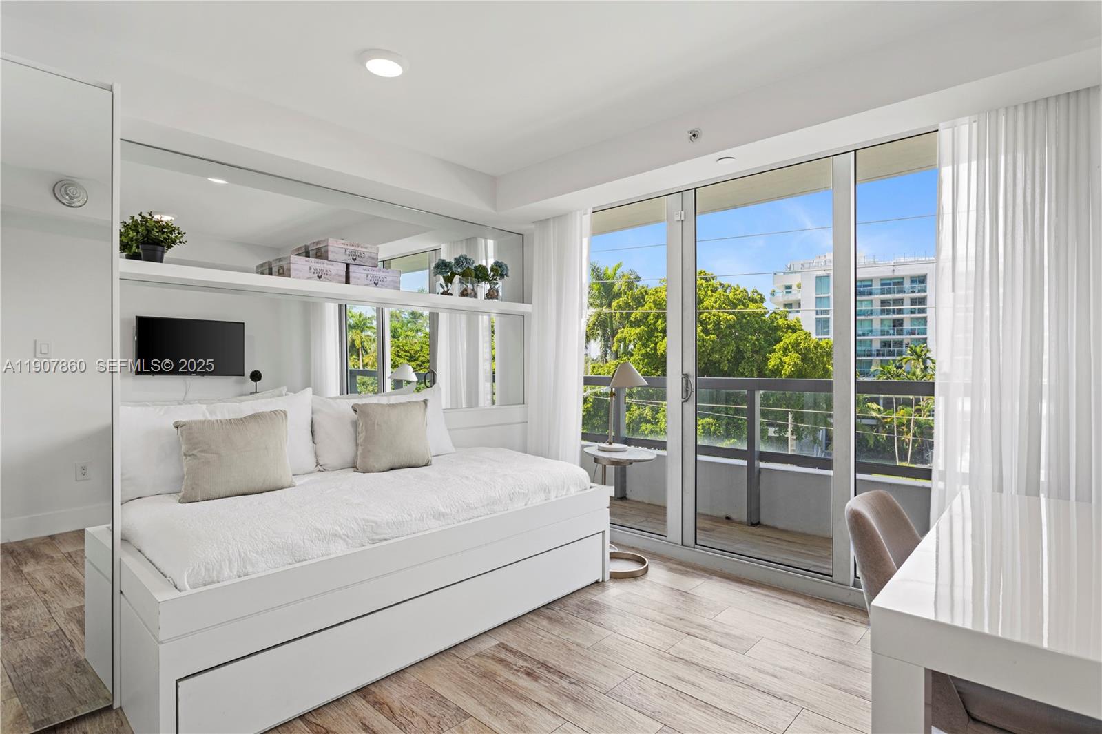 THE IVORY RESIDENCE CONDO - Residential