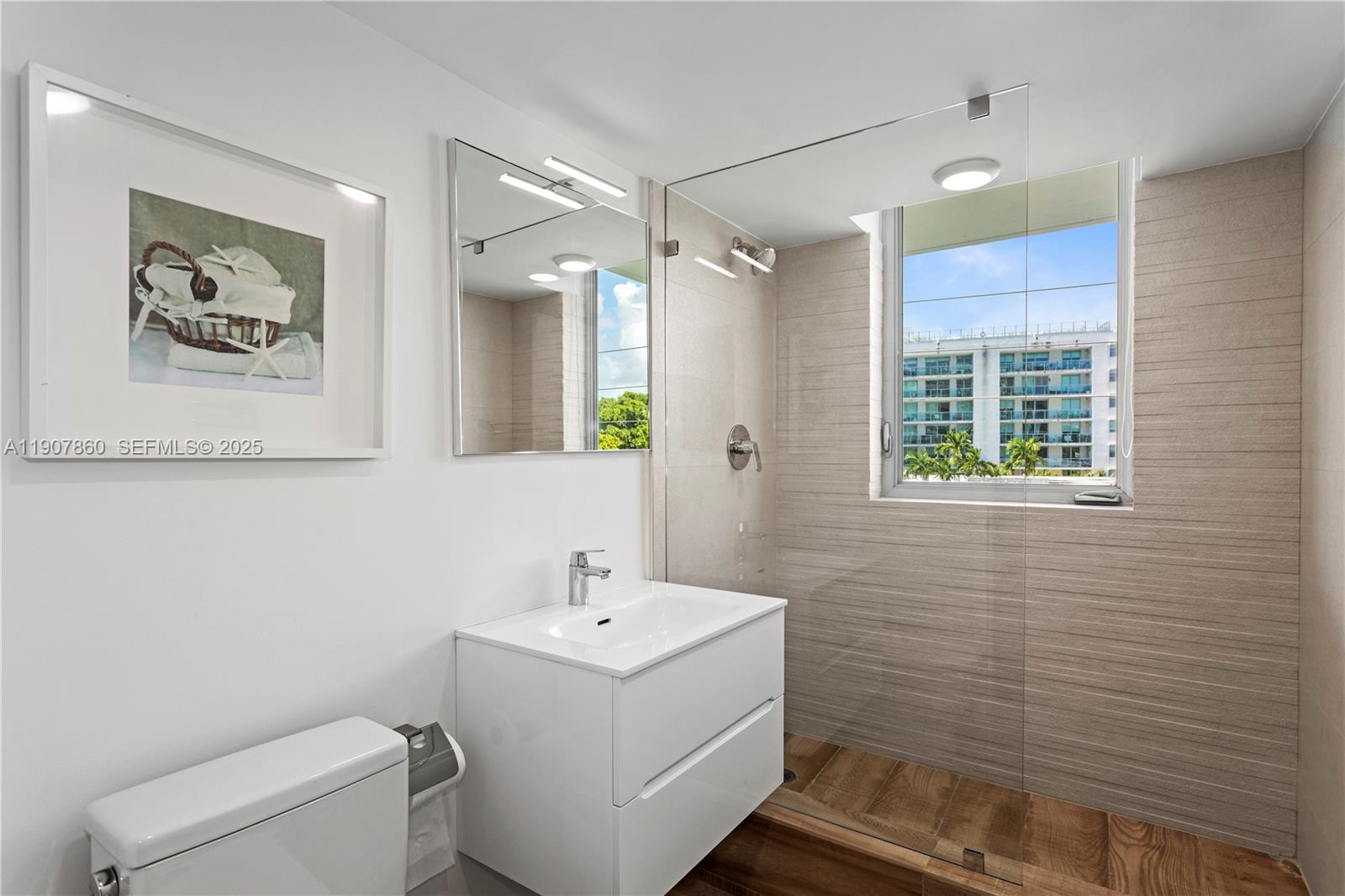 THE IVORY RESIDENCE CONDO - Residential