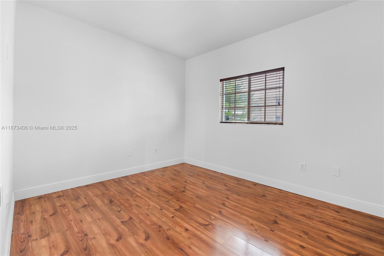 THE VILLAS OF ST AGNES CO - Residential