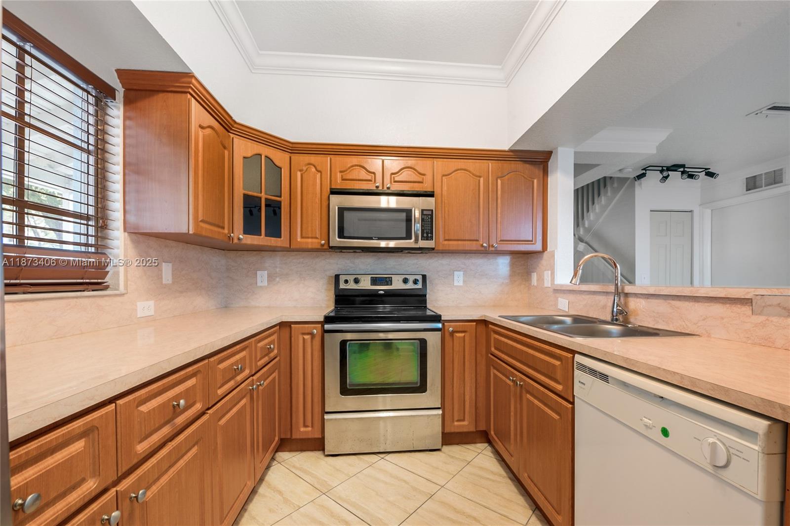 THE VILLAS OF ST AGNES CO - Residential