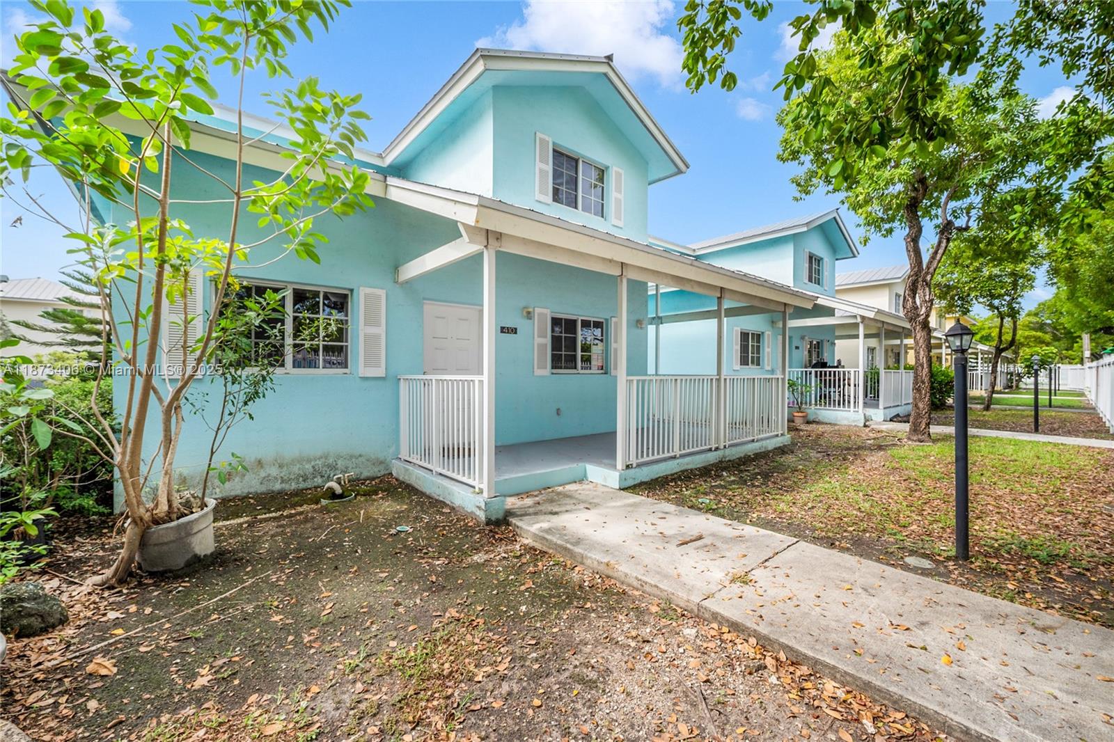 THE VILLAS OF ST AGNES CO - Residential