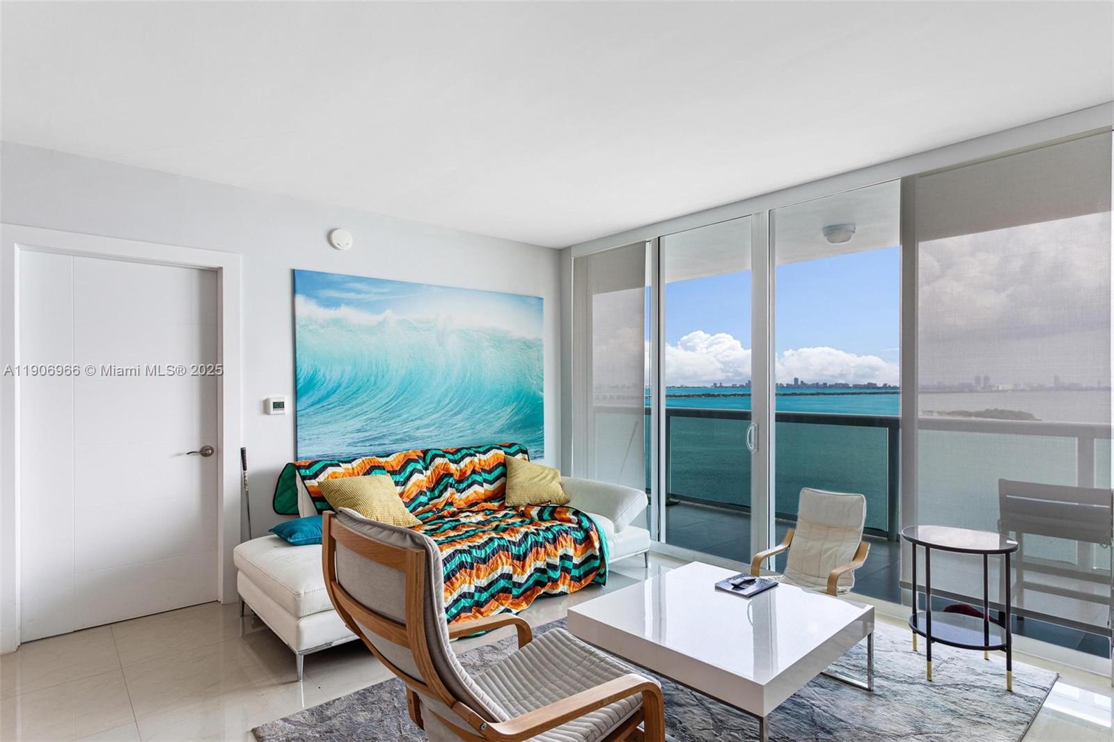 1800 CLUB CONDO - Residential Lease