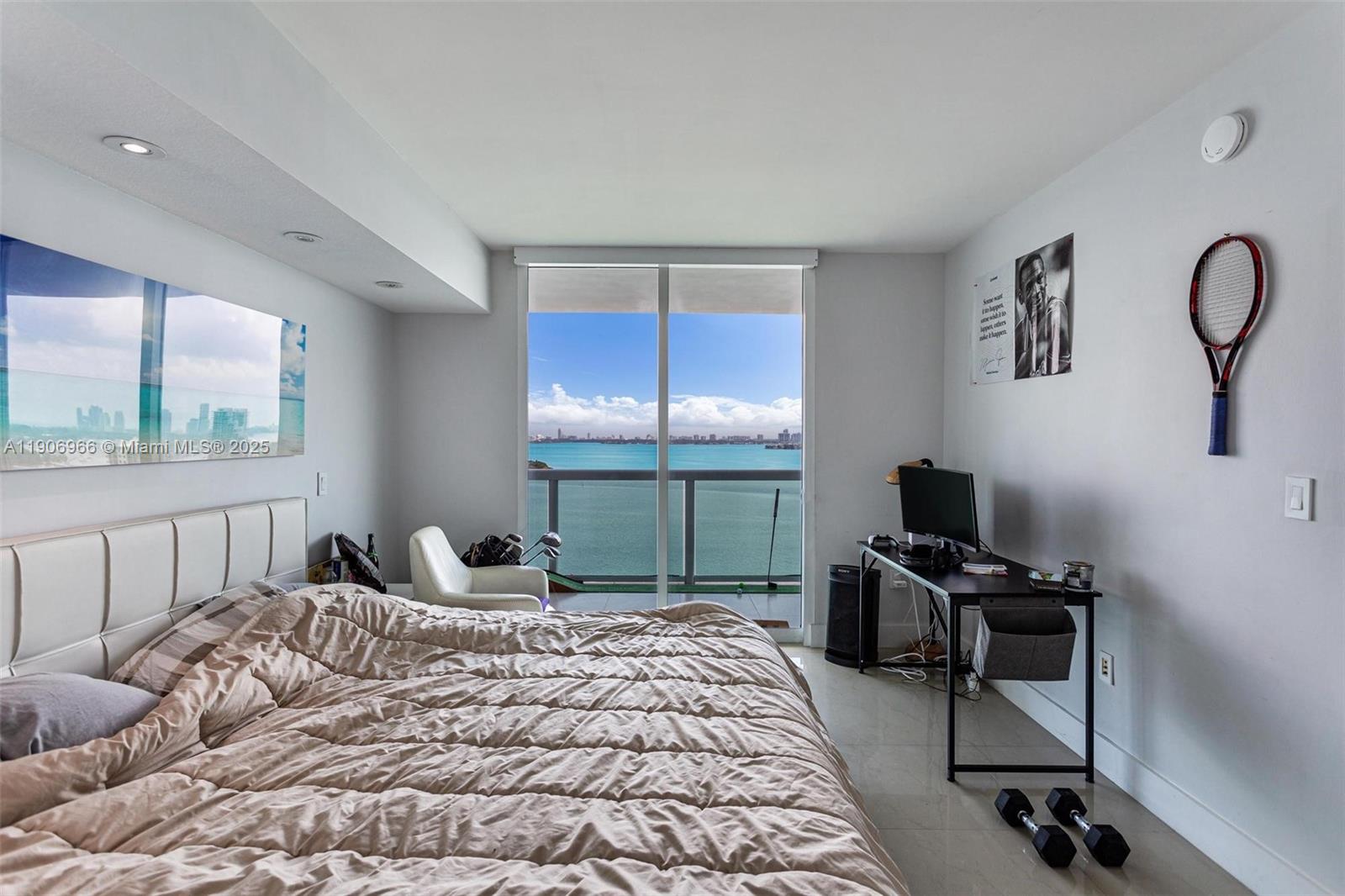 1800 CLUB CONDO - Residential Lease