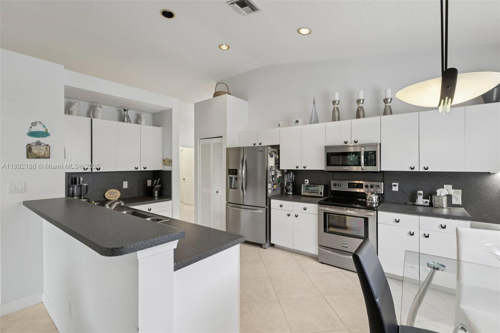 WOODMONT TRACT 67 - Residential