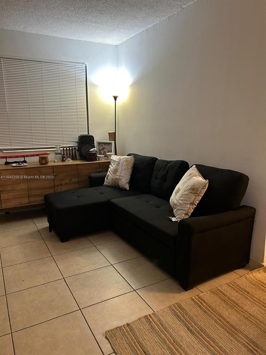 LSOLEI AT HALLANDALE BEAC - Residential