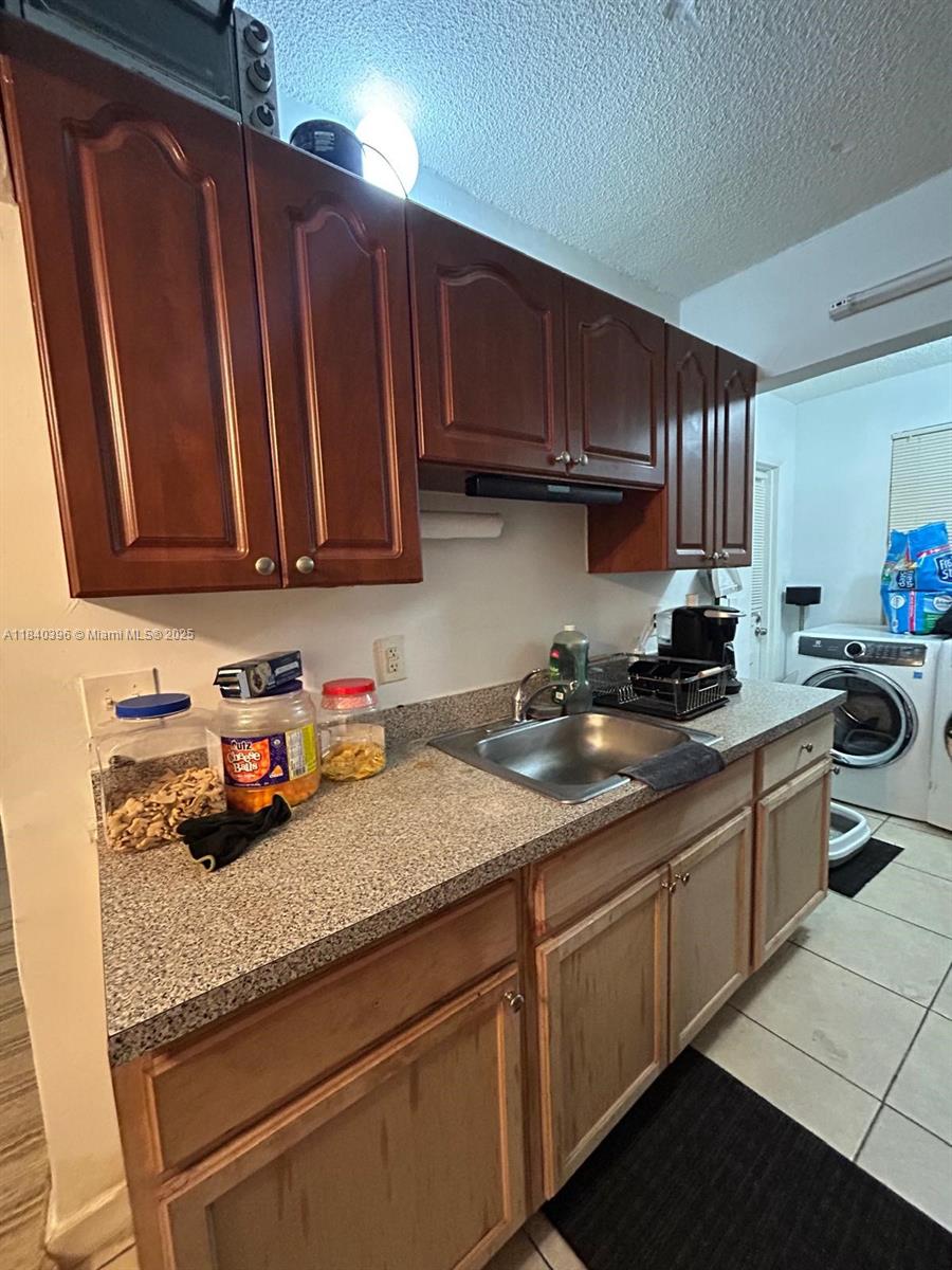 1100 NE 1st Ct 104