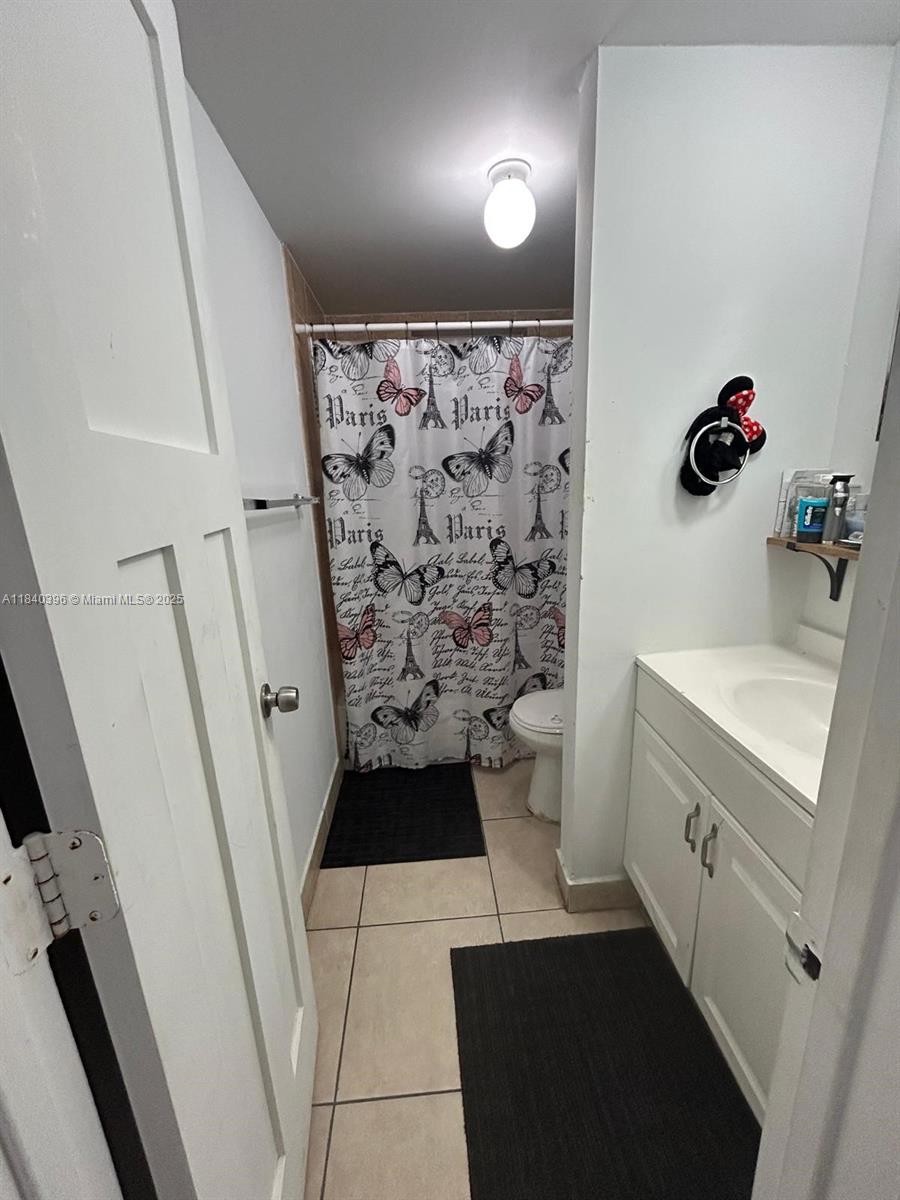 1100 NE 1st Ct 104