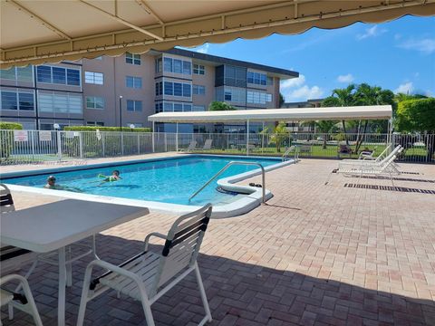 A home in Lauderdale Lakes