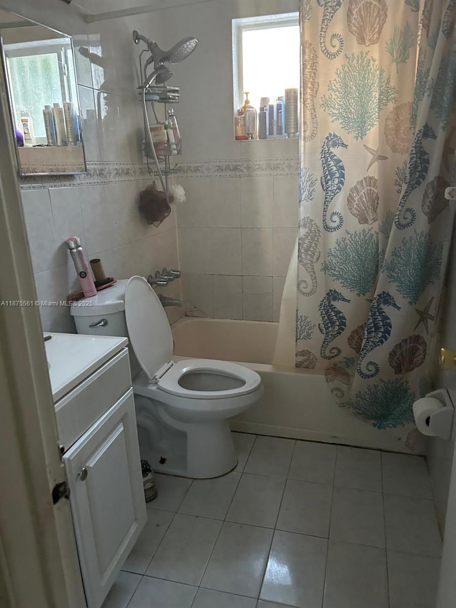 BROADMOOR MANOR - Residential