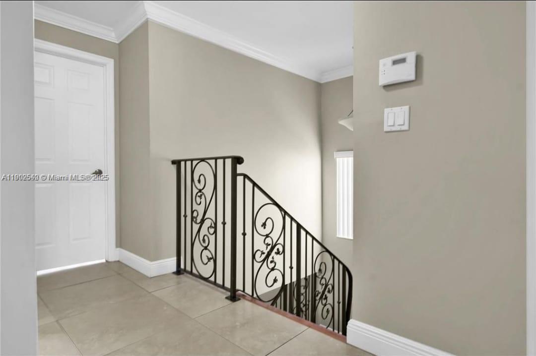 TWIN CHALETS AT INTL GARD - Residential