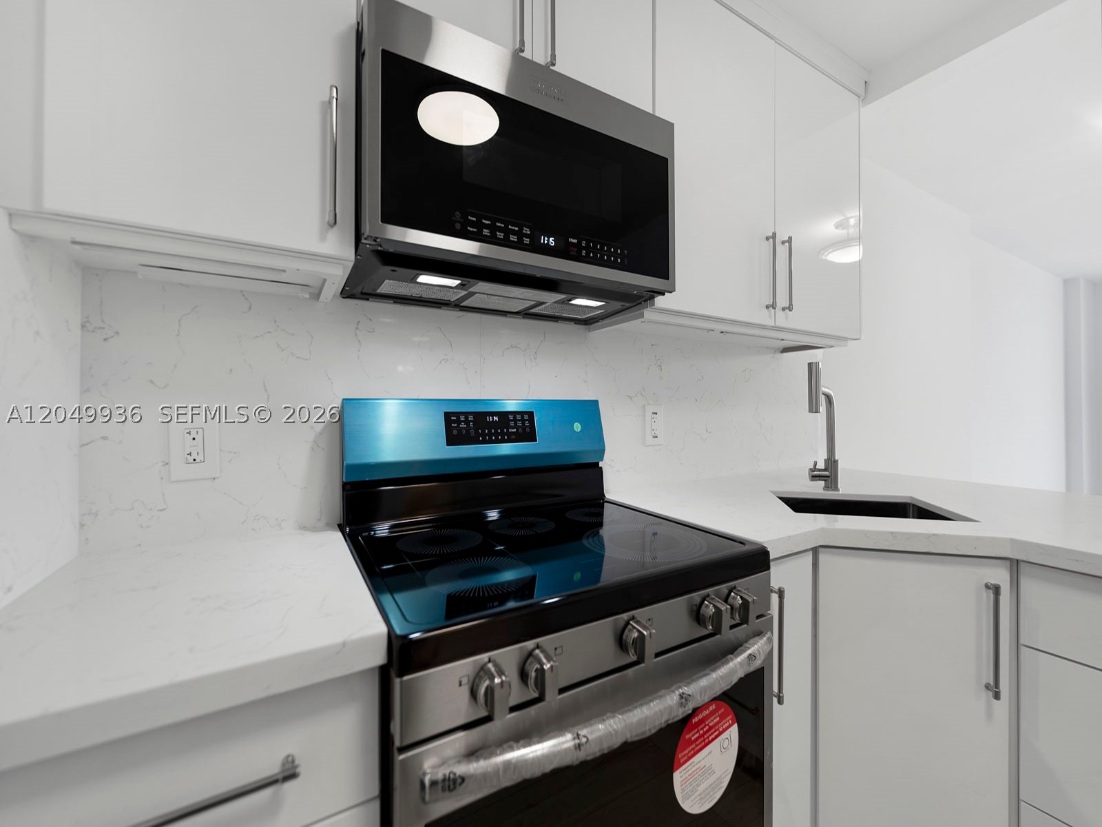 401 Ocean Dr 403