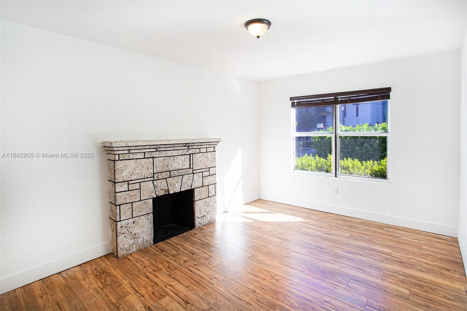 CITY OF MIAMI SOUTH - Residential Lease