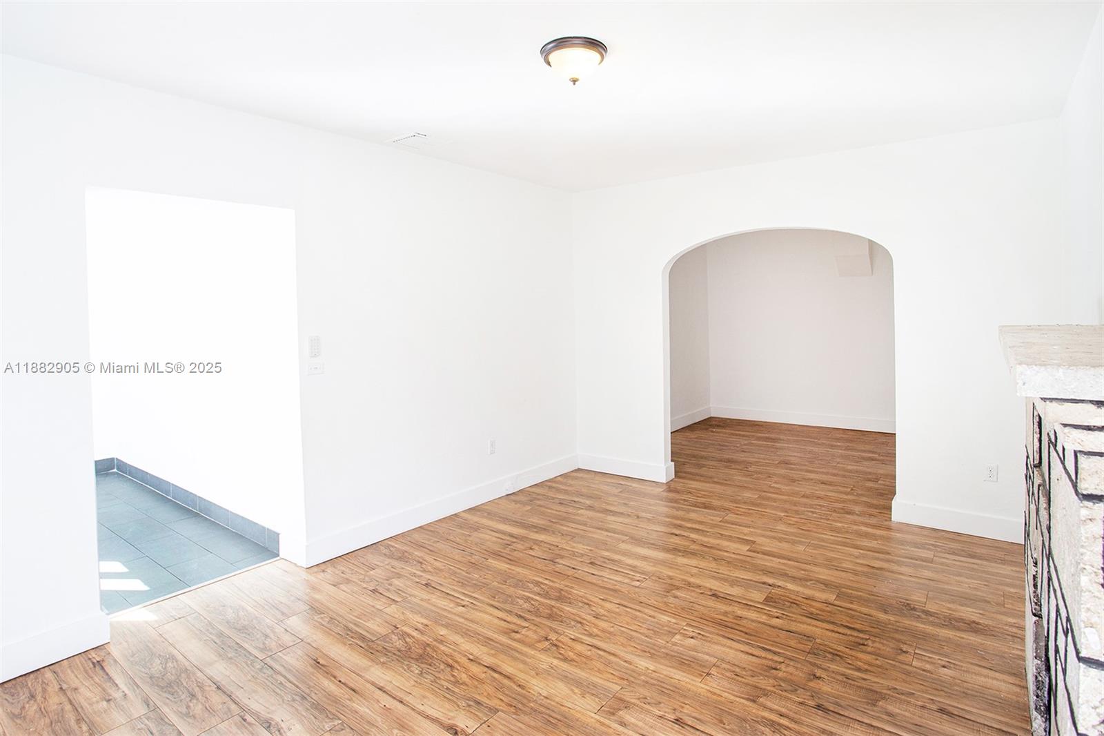 CITY OF MIAMI SOUTH - Residential Lease