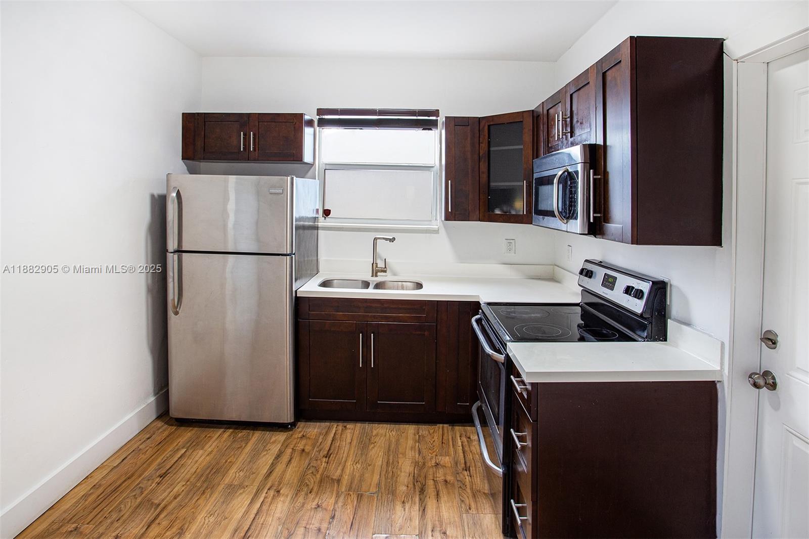 CITY OF MIAMI SOUTH - Residential Lease