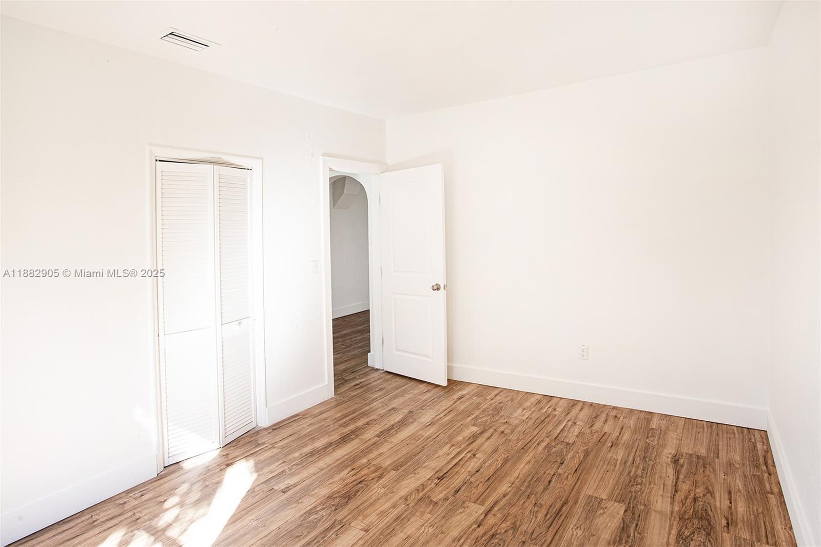 CITY OF MIAMI SOUTH - Residential Lease